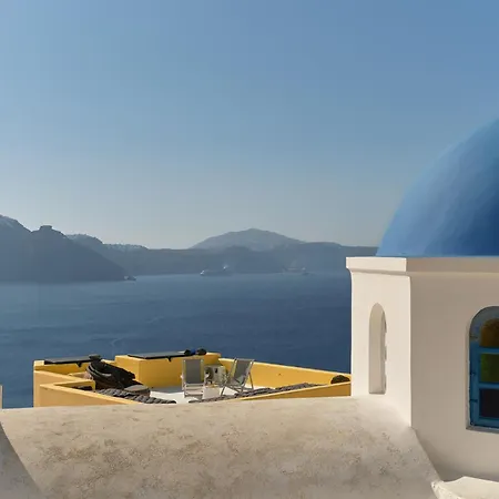 Ilivatos - Elegant On The Caldera's Edge