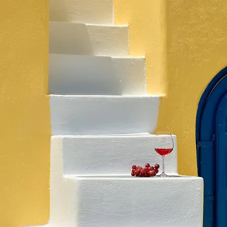 וילה Ilivatos - Elegant On The Caldera's Edge אויה