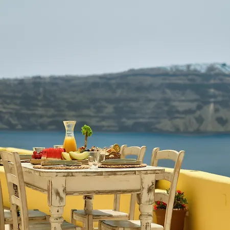 Ilivatos - Elegant On The Caldera's Edge וילה