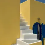 Ilivatos - Elegant On The Caldera's Edge Oia (Santorini)