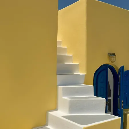 Ilivatos - Elegant On The Caldera's Edge Oia (Santorini)