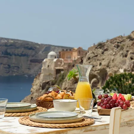 Ilivatos - Elegant On The Caldera's Edge Villa