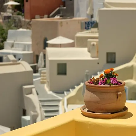 Βίλα Ilivatos - Elegant On The Caldera's Edge