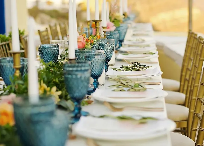 Villa Ilivatos - Elegant On The Caldera's Edge *