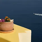 Ilivatos - Elegant On The Caldera's Edge * Ия