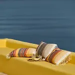 Ilivatos - Elegant On The Caldera's Edge *