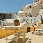 Вилла Ilivatos - Elegant On The Caldera's Edge *