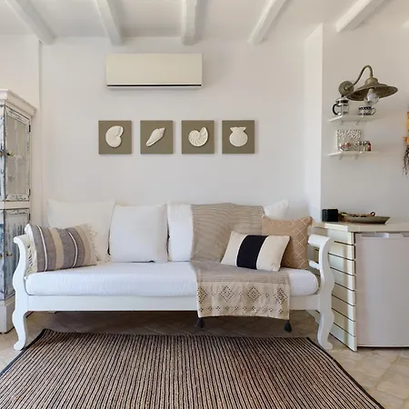 Ilivatos - Elegant On The Caldera's Edge Villa *