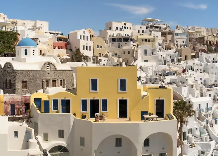 Ilivatos - Elegant On The Caldera's Edge Oia (Santorini)