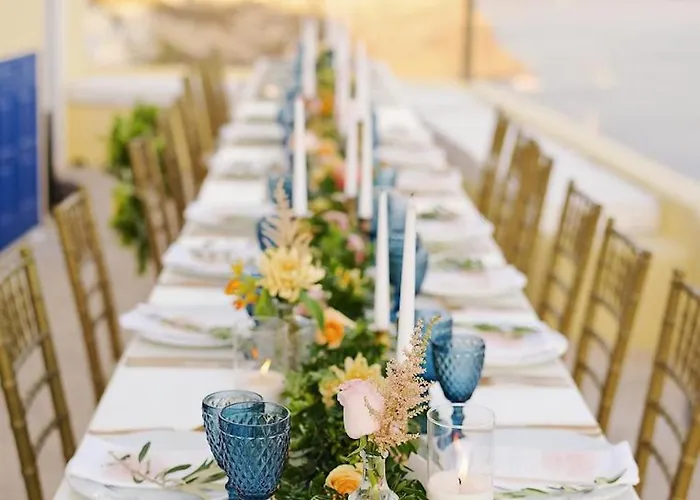 Ilivatos - Elegant On The Caldera's Edge