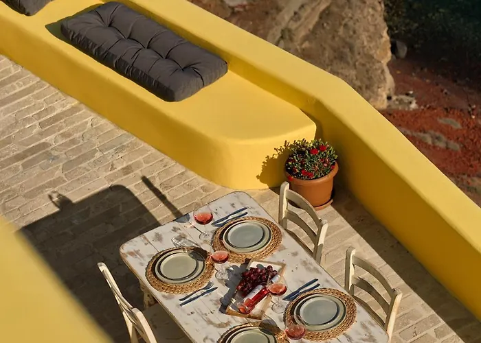 Ilivatos - Elegant On The Caldera's Edge Villa *