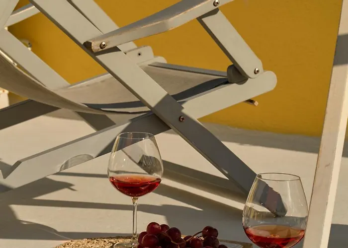 Ilivatos - Elegant On The Caldera's Edge Villa Oia (Santorini)