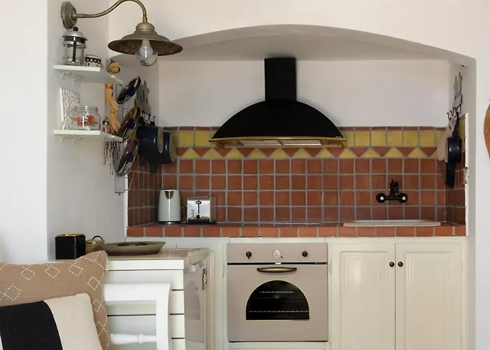 Ilivatos - Elegant On The Caldera's Edge Villa Oia (Santorini)