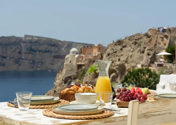 Ilivatos - Elegant On The Caldera's Edge Villa