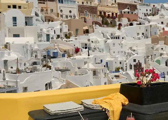 Ilivatos - Elegant On The Caldera's Edge Villa