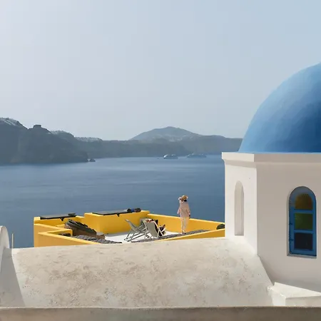 Ilivatos - Elegant On The Caldera's Edge Oia